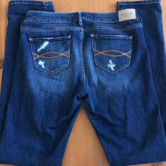 Abercrombie Ripped Stone Wash Skinny Jeans - Picture 2 of 3